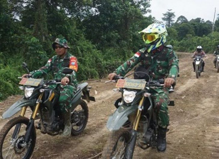 Photo of Pastikan Program Tepat Sasaran, Dansatgas TMMD Regtas Ke-129 Turun Langsung ke Lapangan 