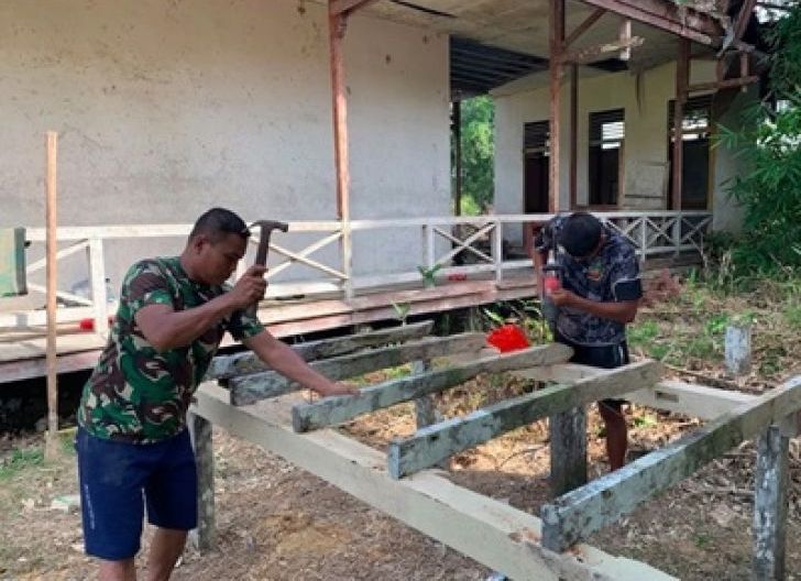 Photo of TNI dan Warga Bersinergi Bangun MCK untuk Tingkatkan Kualitas Hidup 