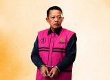 Photo of Febrie Tak Pakai Rompi Tahanan dan Tanpa Diborgol, Mempertontonkan Ketidakadilan kepada Publik