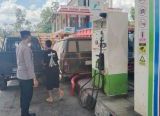 Photo of Patroli BBM di Tayan Hulu Pastikan Pasokan Aman, Polsek Tegaskan Tak Ada Panic Buying di SPBU