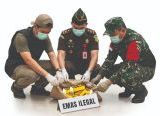 Photo of Dugaan Perampasan 1,6 Kilogram Emas di Sekadau, Oknum Media, TNI dan Kejari Dikabarkan Terlibat, Kejari Bantah Ada Perampasan, Polisi Dalami Dugaan Perampasan