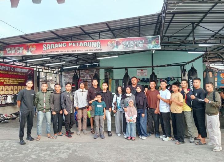 Photo of Atlet Pertina Kota Pontianak Bertolak ke Sibu, Malaysia Ikuti Kejuaraan Tinju Bakat dan Remaja Internasional 2026