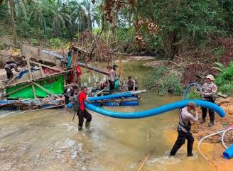 Polsek Meliau Tertibkan PETI di Sungai Boyan, Aktivitas Penambangan Ilegal Berhasil Dihentikan