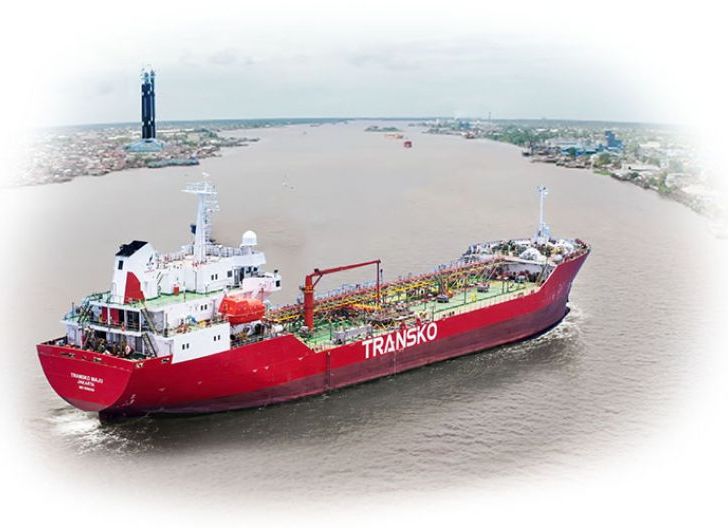 Photo of Kapal Tangker BBM Tiba, Pertamina Percepat Normalisasi Distribusi di Kalbar