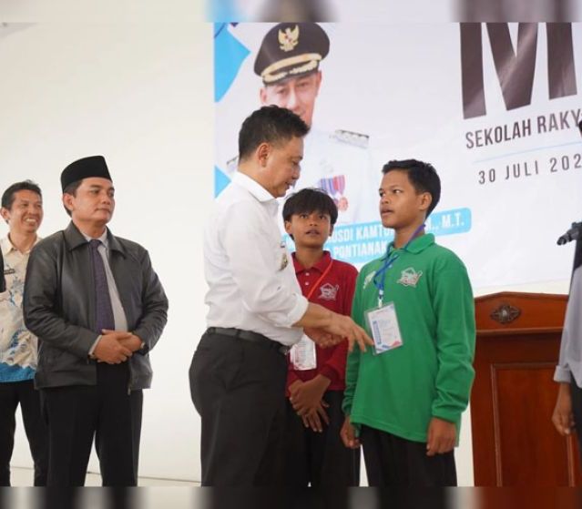 270 Anak Pontianak Timba Ilmu di Sekolah Rakyat, Muliakan Keluarga Kurang Mampu