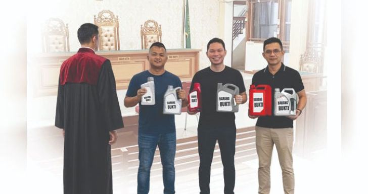 Terungkap BB Oli Palsu Milik Fondri & Wendi, Tiga Bos Pemasok Oli Palsu Hadir di Sidang Edi Chow