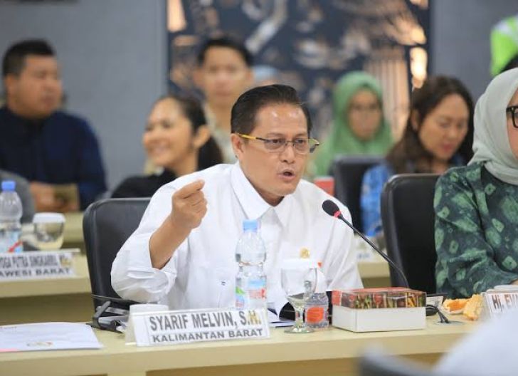 Photo of Sultan Pontianak Imbau Warga Waspadai Dampak Karhutla dan Desak Pertamina Benahi Distribusi BBM di Kalbar