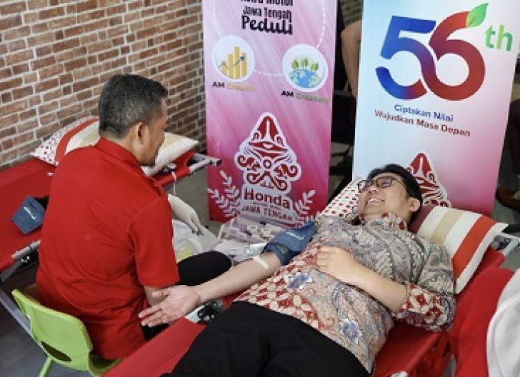 Photo of Astra Motor Kalbar Sukses Himpun Antusiasme Pendonor dalam Aksi Donor Darah HUT Ke-56