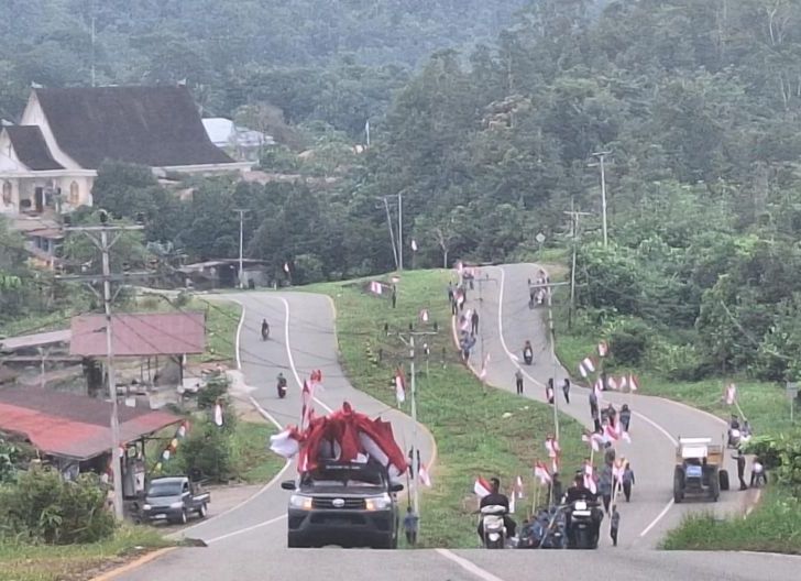 Photo of Merah Putih Berkibar di Beranda Negeri, BAIS TNI Inisiasi Pengibaran 5.000 Bendera dan Kirab Merah Putih Raksasa di Perbatasan Kalimantan Barat