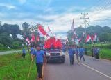 Photo of Simbol Kedaulatan yang Dijaga Bersama Dansatgas BAIS TNI: 5.000 Bendera Merah Putih Berkibar di Perbatasan Kalbar