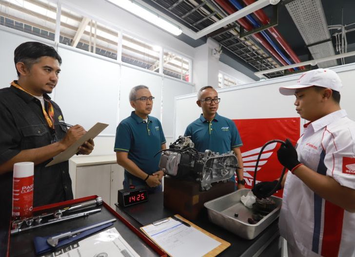 Photo of Ribuan Teknisi Bengkel AHASS Asah Kompetensi di Technical Skill Contest 2026, AHM Perkuat Komitmen Hadirkan Layanan Servis Motor Terbaik