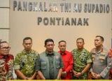 Photo of Perkuat Kolaborasi Penanganan Karhutla, Danlanud Supadio Sambut Kepala BNPB