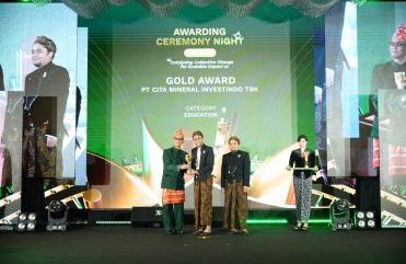 Tingkatkan Akses dan Kualitas Pendidikan di Air Upas, Cita Mineral Investindo Tbk Raih Penghargaan ISRA 2026