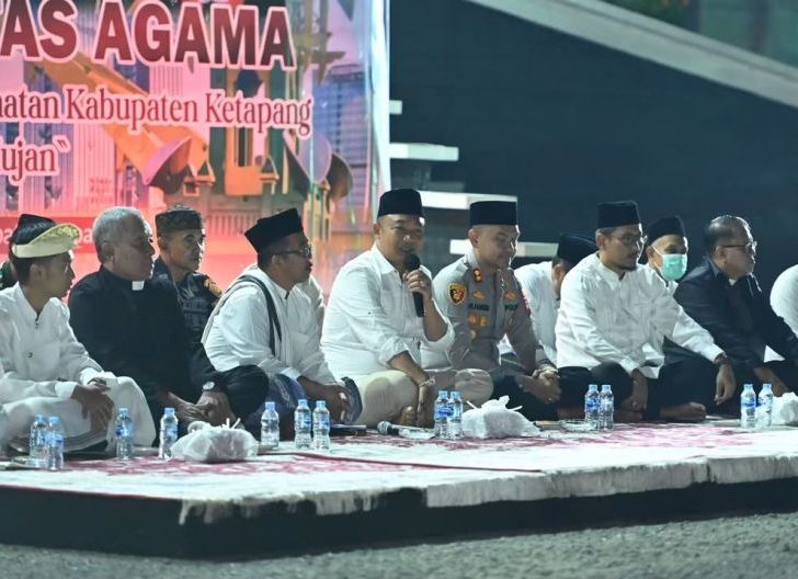 Photo of Ikhtiar Bupati Menjaga Rumah Besar Bernama Ketapang, Doa Lintas Agama untuk Keselamatan Bersama
