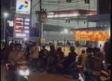 Photo of Suara Klakson Bikin Resah, Warga Keluhkan Antrean Truk Solar di SPBU Jalan Adi Sucipto: Bruder Steph Harapkan Semua Pihak Jaga Ketertiban
