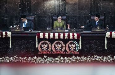 Buka Sidang DPR Dihadiri Prabowo, Puan Tegaskan Penyusunan UU Berpihak Pada Rakyat
