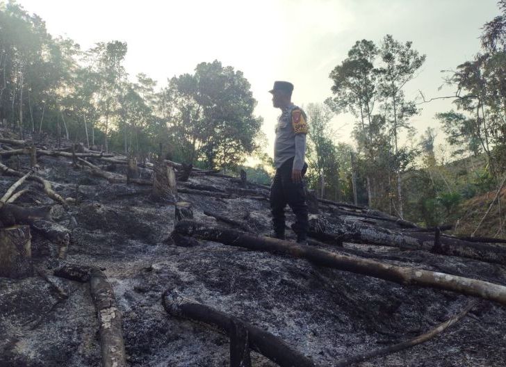 Photo of Hotspot Muncul di Dusun Selabe, Polsek Beduai Pastikan Kondisi Api Telah Padam
