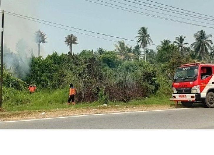 Photo of BPBD Padamkan Kebakaran Sisa Pembersihan Lahan