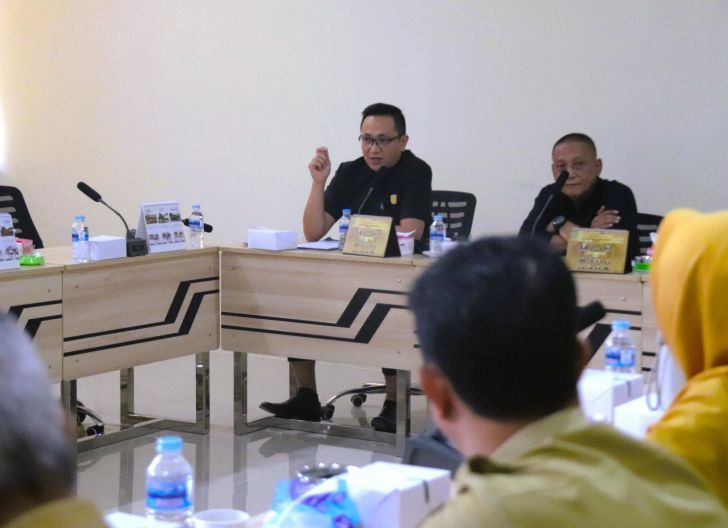 Photo of Komisi II DPRD Singkawang Soroti Kesulitan Nelayan Dapatkan Solar Subsidi, Dorong Perizinan dan Penyaluran Lebih Mudah