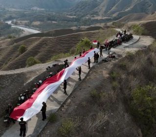 Puncak Perjalanan MAXI TOUR BOEMI NUSANTARA, Rayakan Kemerdekaan di Tana Para Raja