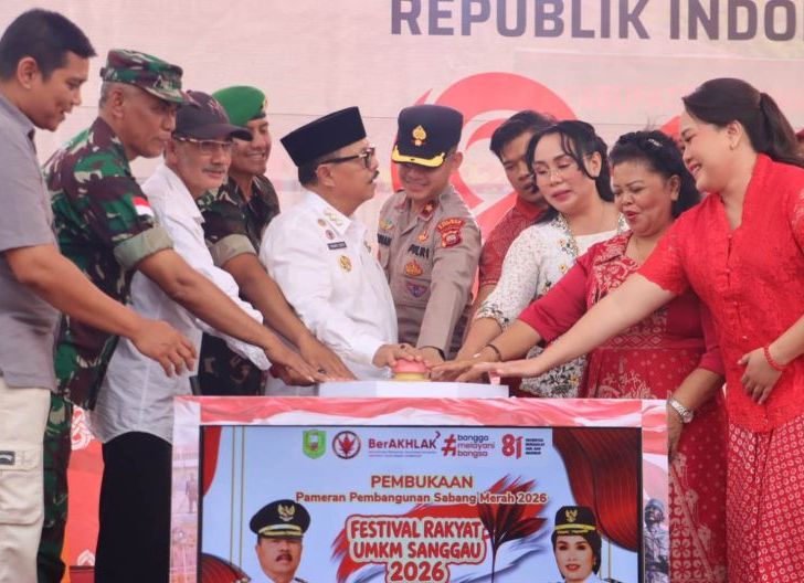 Photo of Wakapolres Sanggau Hadiri Pembukaan Pameran Pembangunan Sabang Merah 2026, Dorong UMKM Naik Kelas