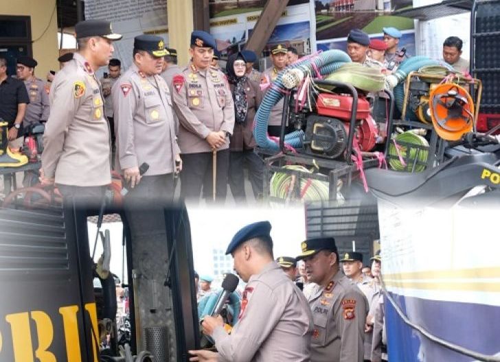 Photo of Pastikan Personel Siap Bertugas, Kapolda Kalbar Cek Almatsus Karhutla