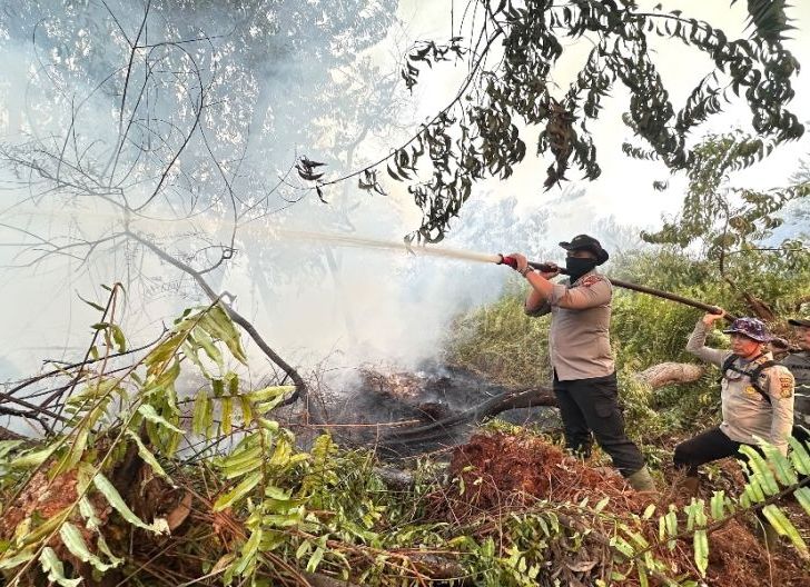 Photo of Perlindungan Kesehatan, Pendidikan, dan Bansos Disiapkan bagi Korban Karhutla