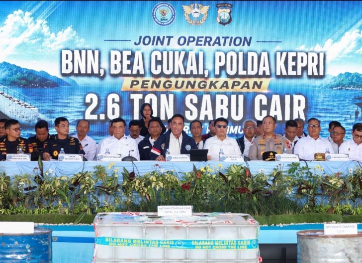 Photo of Operasi Gabungan Ungkap 2,6 Ton Cairan Mengandung Metamfetamin di Kapal MV Ocean Porter Berbendera Tanzania