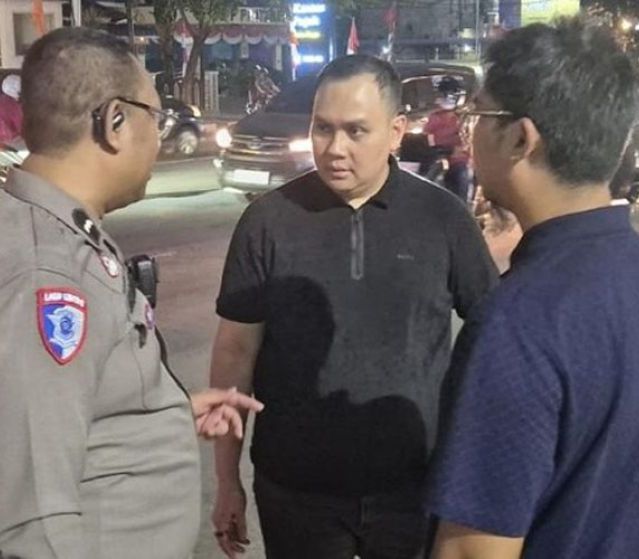 Mobil Sekretaris PSI Kalbar Terlibat Tabrakan: 2 Orang Luka, Warga Temukan Pod