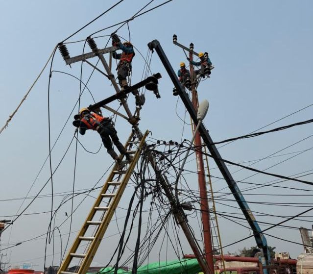 PLN Gerak Cepat Pulihkan Jaringan Listrik Pascakebakaran Pasar Sungai Duri Bengkayang