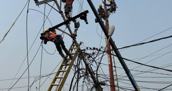 PLN Gerak Cepat Pulihkan Jaringan Listrik Pascakebakaran Pasar Sungai Duri Bengkayang