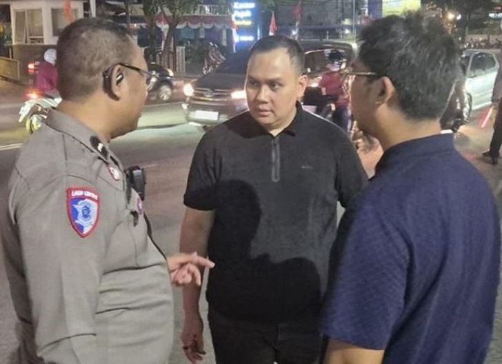 Photo of Mobil Sekretaris PSI Kalbar Terlibat Tabrakan: 2 Orang Luka, Warga Temukan Pod