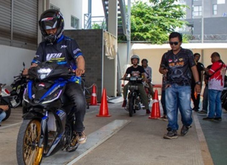 Photo of Jelajahi 8 Destinasi Bersejarah, Astra Motor Kalbar bersama HWBC Gelar Convoy Merdeka 2026