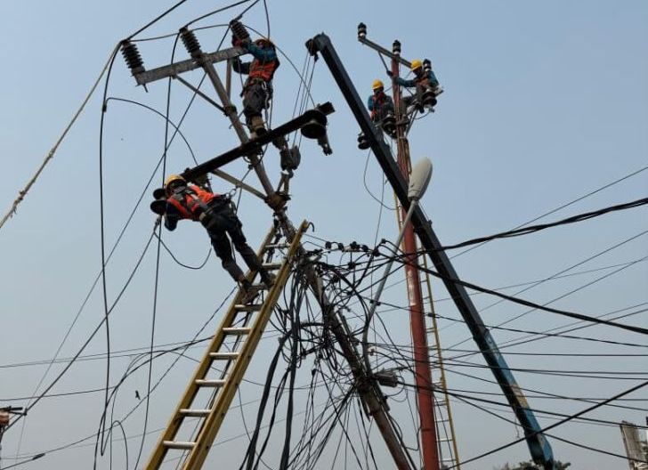 Photo of PLN Gerak Cepat Pulihkan Jaringan Listrik Pascakebakaran Pasar Sungai Duri Bengkayang
