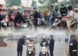Photo of Lindungi Warga dari Paparan Asap Karhutla, Brimob Kalbar Bagikan Masker Gratis