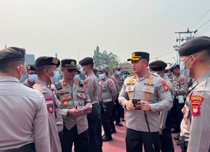 Photo of Kapolres Sanggau Tekankan Kesiapsiagaan Personel Hadapi Ancaman Karhutla