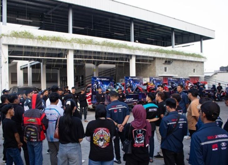 Photo of Dihadiri Ribuan Konsumen Loyal, Honda Vario Evo 160 Resmi Diperkenalkan Astra Motor Kalbar dengan berbagai Rangkaian Peluncuran
