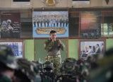 Photo of Danrem 121/Abw Dampingi Pangdam XII/Tpr Terima dan Beri Pengarahan Personel Satgas Karhutla di Wilayah Kalbar