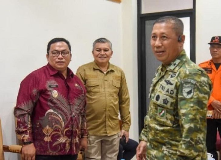 Photo of Sukiryanto Ikut Rapat Terbatas Penanganan Karhutla Bersama Presiden