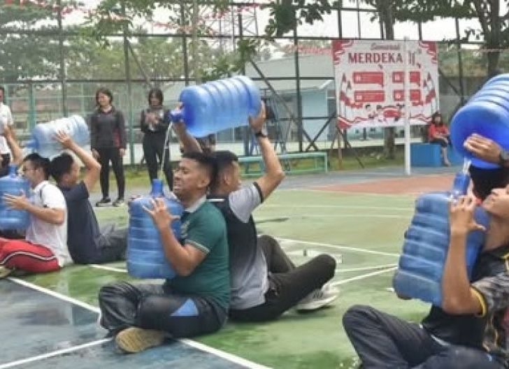Photo of Semarakkan HUT RI, Keluarga Besar Lanud Supadio Gelar Berbagai Perlombaan Meriah