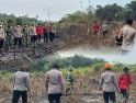 Pastikan Api Tak Kembali, Brimob Kalbar Patroli di Bekas Lokasi Karhutla