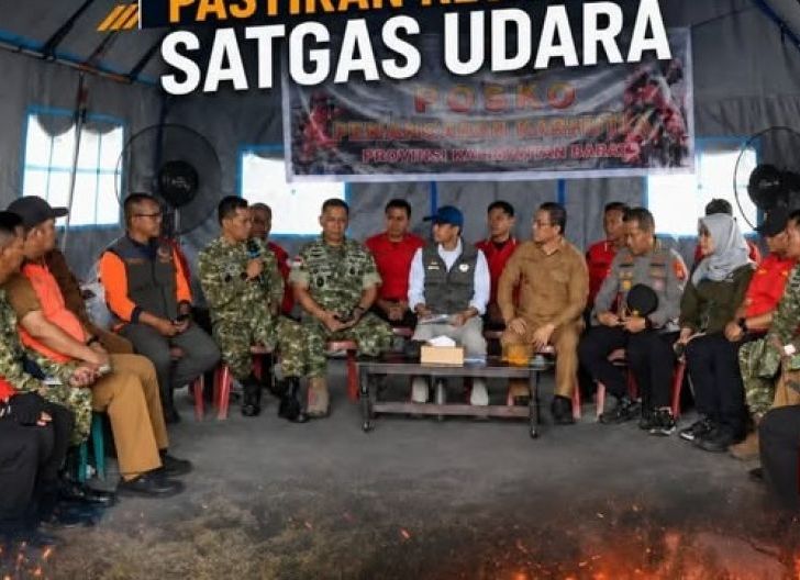 Photo of Hadiri Rakor Karhutla Kalbar, Danlanud Supadio Pastikan Kesiapan Satgas Udara