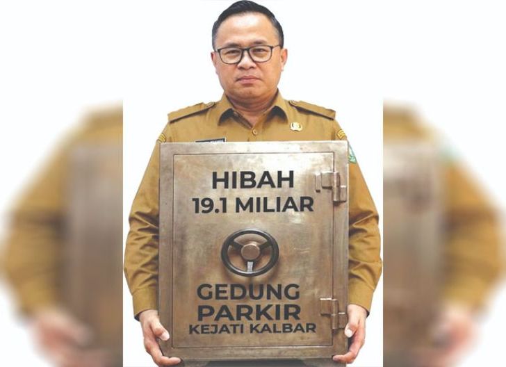 Photo of Dinas PUPR Batal Berkontrak Proyek Gedung Parkir, Kejati Kalbar Kembalikan Hibah Rp19,1 Miliar