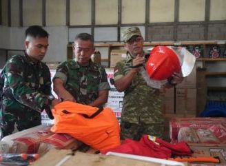 Percepat Penanganan Karhutla di Kalbar, Kodam XII/Tpr Terima Bantuan Alat Perlengkapan dari Kemhan RI