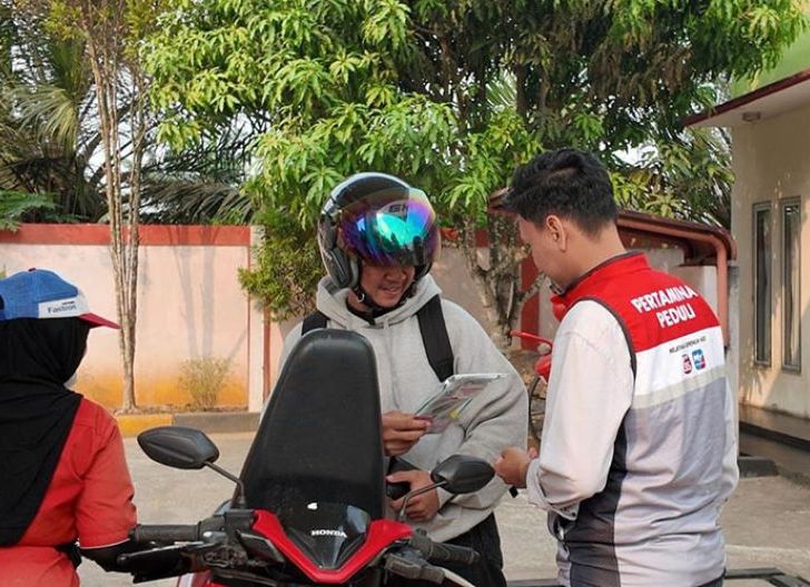 Photo of Pertamina Salurkan  Bantuan untuk Warga Terdampak Kabut Asap