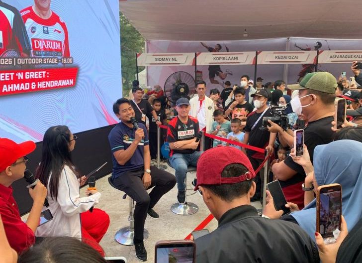 Photo of Legenda Bulu Tangkis Indonesia Hadir di Pontianak, Penonton Antusias Ikuti Meet & Greet