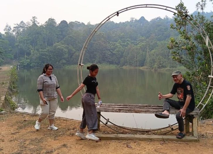 Photo of Kalbar Darurat Asap dan Air, Bruder Steph: Saatnya Kita Berhenti Membakar dengan Terus Menjaga Alam
