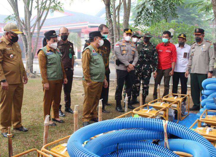 Photo of Pemkab Sanggau Apel Gelar Pasukan Tanggap Darurat Karhutla 2026