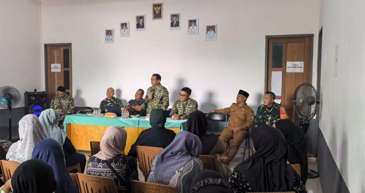 Garda Depan Cegah Bencana: Pasis Sesko TNI Edukasi Warga Kubu Raya Tentang Bahaya Karhutla