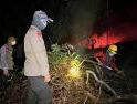 Gotong Royong Lawan Karhutla, Api di Dusun Kawat Berhasil Dikendalikan